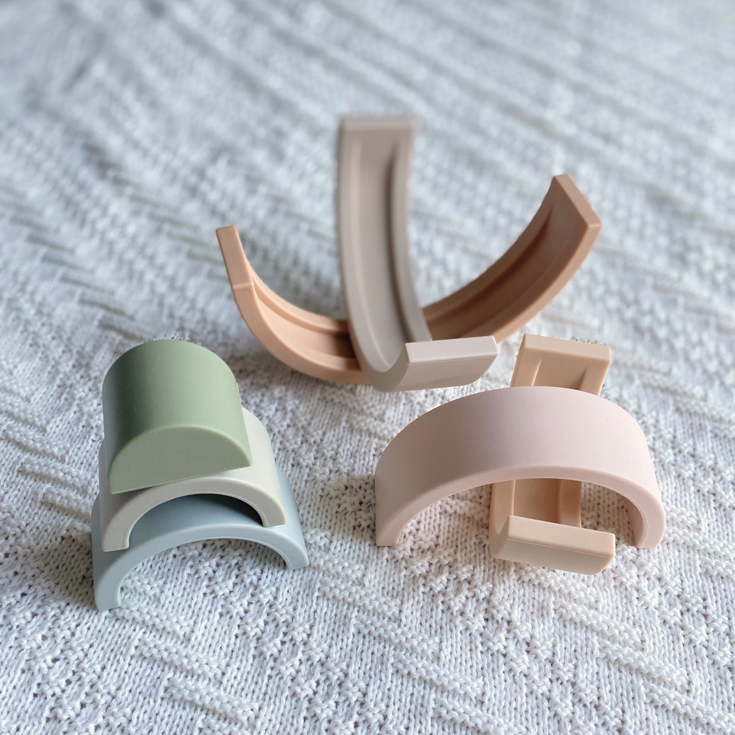 SIlicone Stackable Rainbow Puzzle